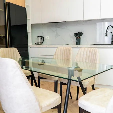 Signature 10 Apartmán Tirana