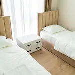 Signature 10 * Tirana